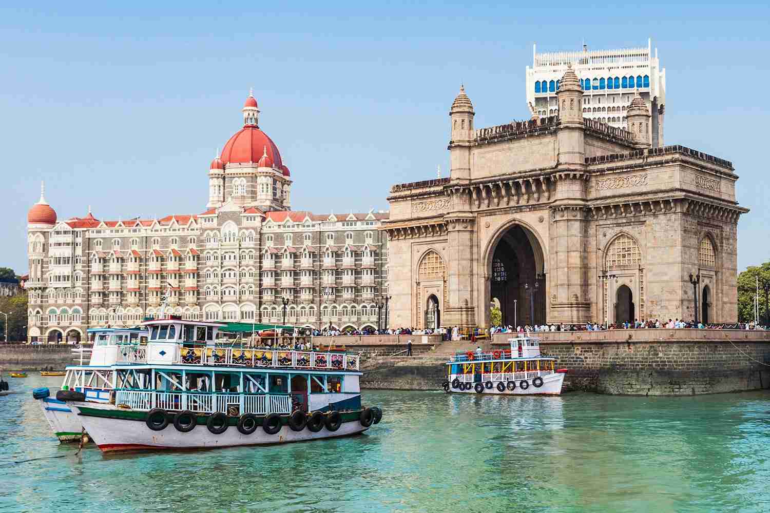 The,Gateway,Of,India,And,Boats,As,Seen,From,The